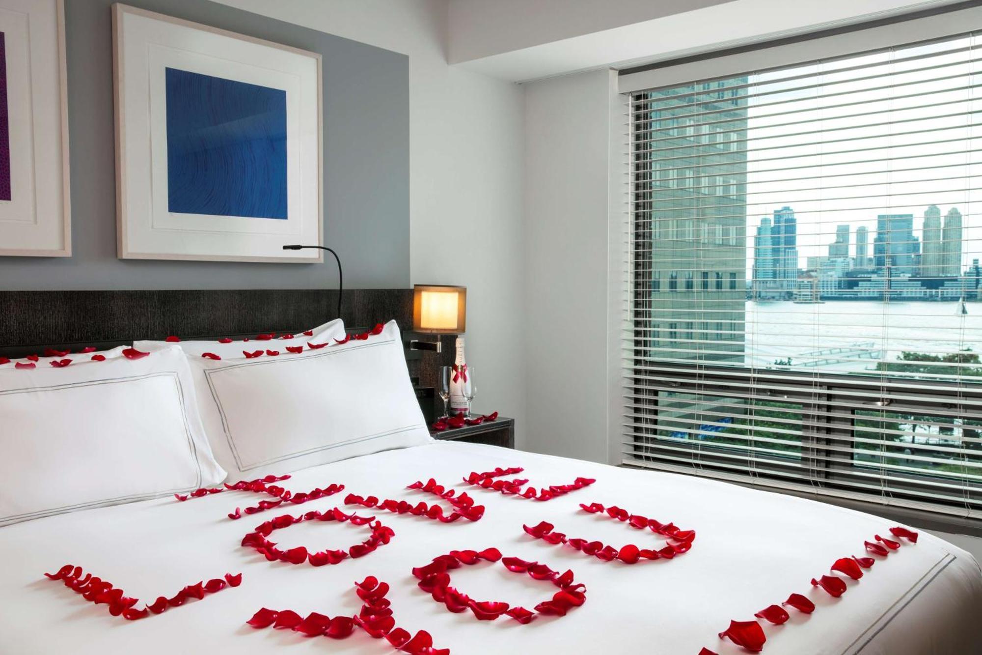 Conrad New York Downtown Hotel Exterior photo