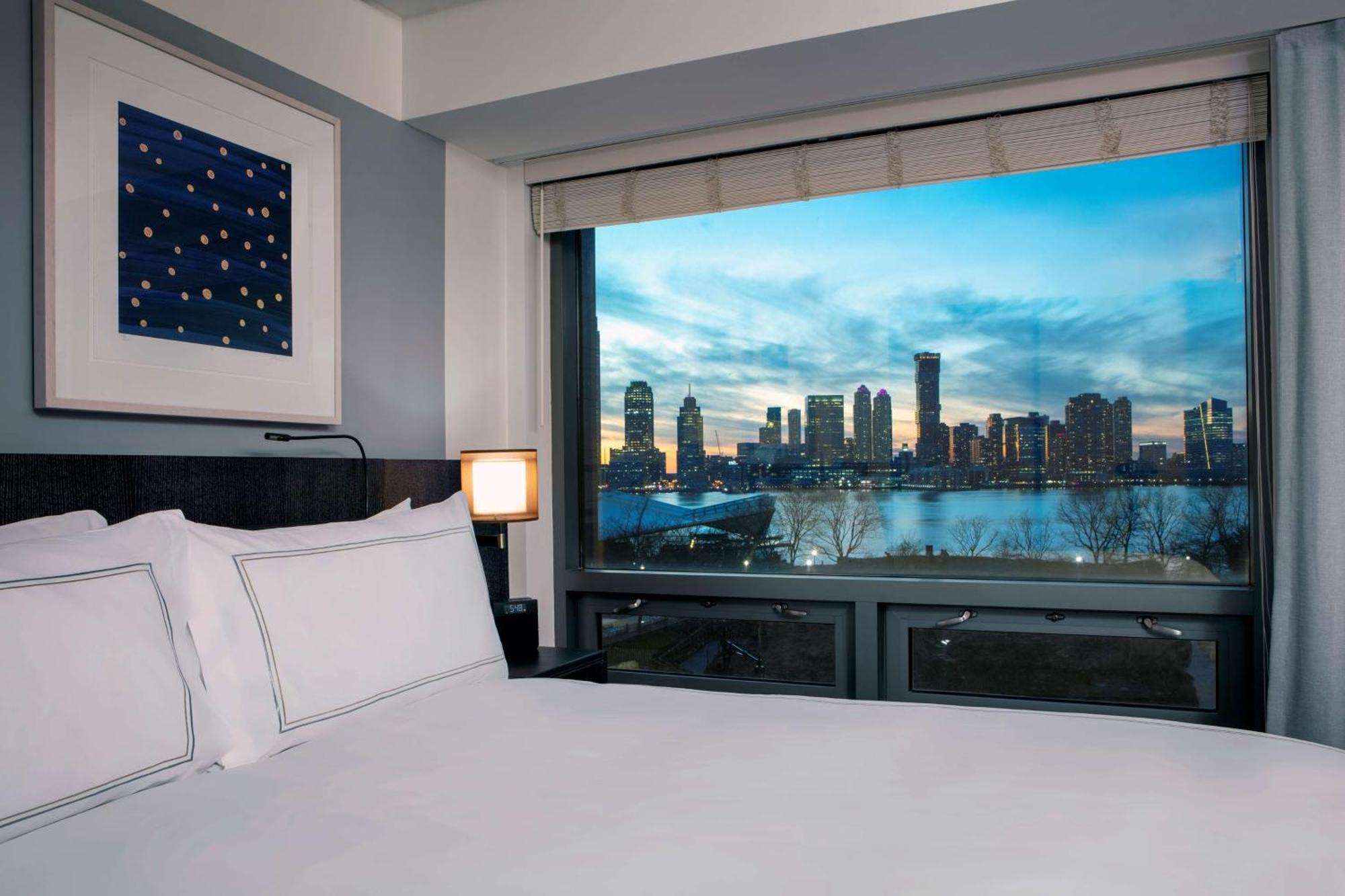 Conrad New York Downtown Hotel Exterior photo