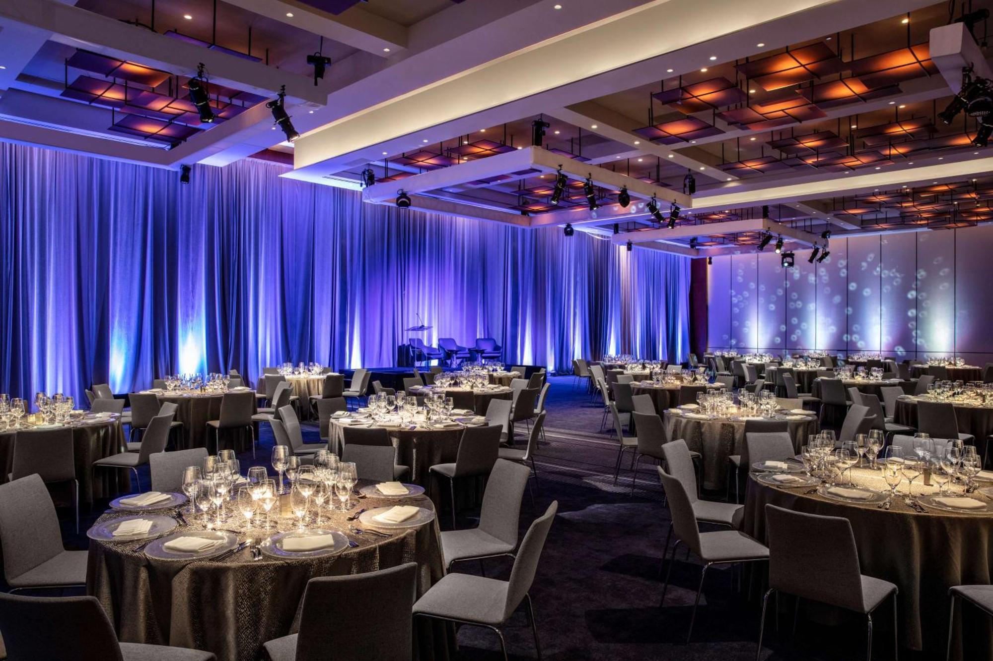 Conrad New York Downtown Hotel Exterior photo